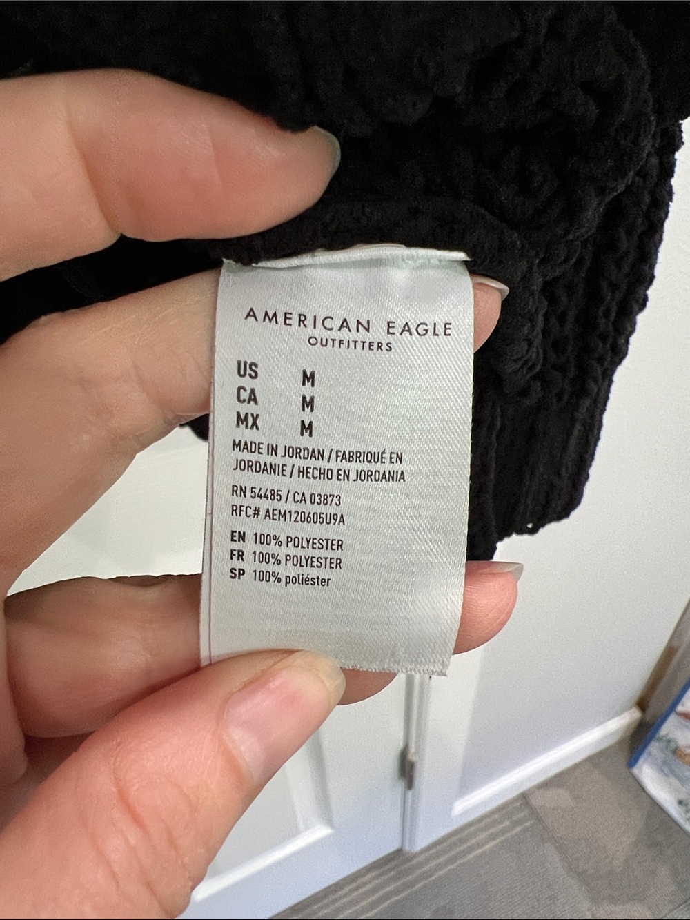 American Eagle Relaxed Black Chunky Knit Crewneck Sweater - Picture 3 of 5